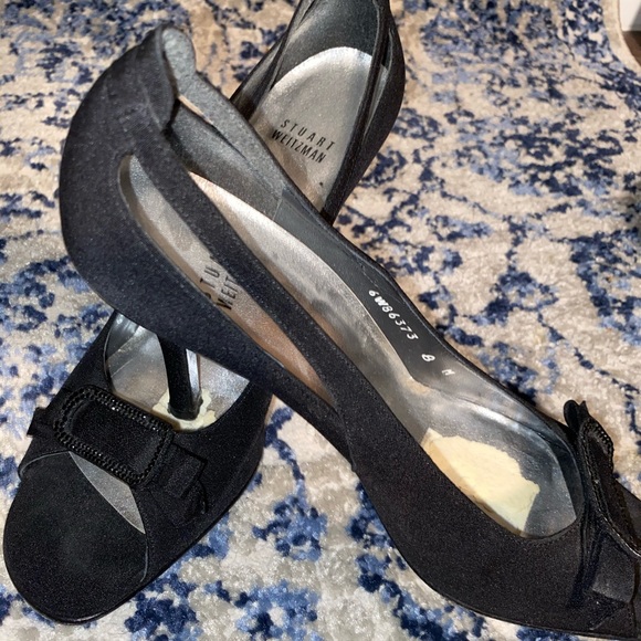 Stuart Weitzman - Picture 5 of 5